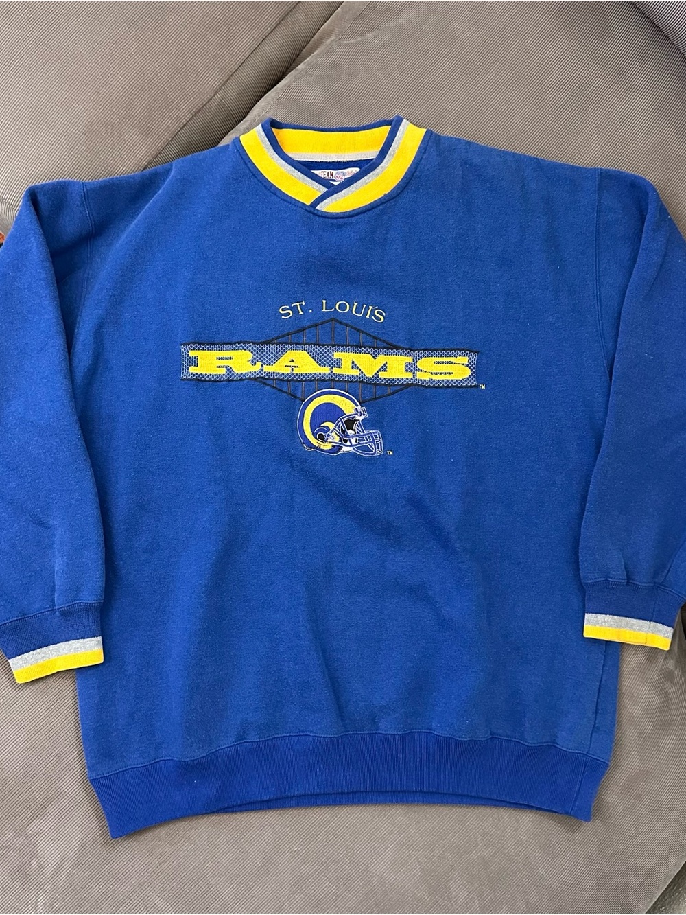 Vintage St. Louis Rams Sweatshirt Starter Classic Team Collection Size Large